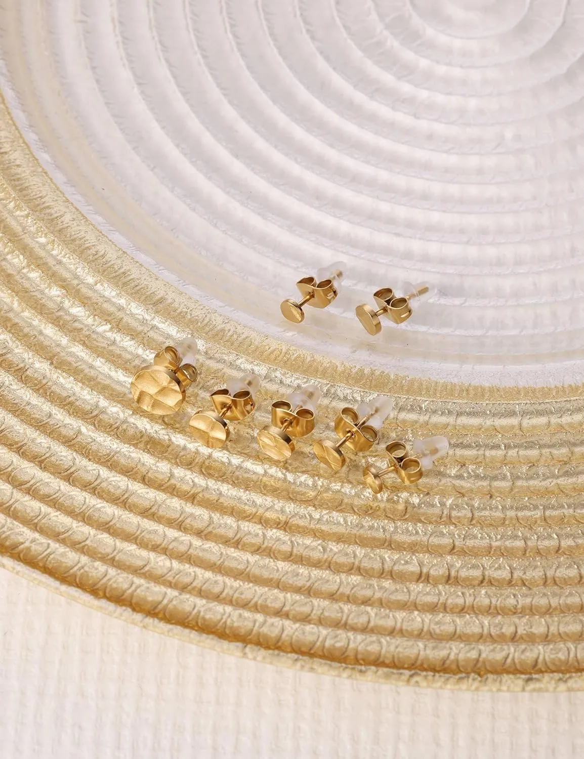 5 Pairs hammered gold Earrings for Women 316L Hypoallergenic Earrings Stainless Steel Lightweight Hammered Round Stud Valentine's Day Christmas Mother's Day