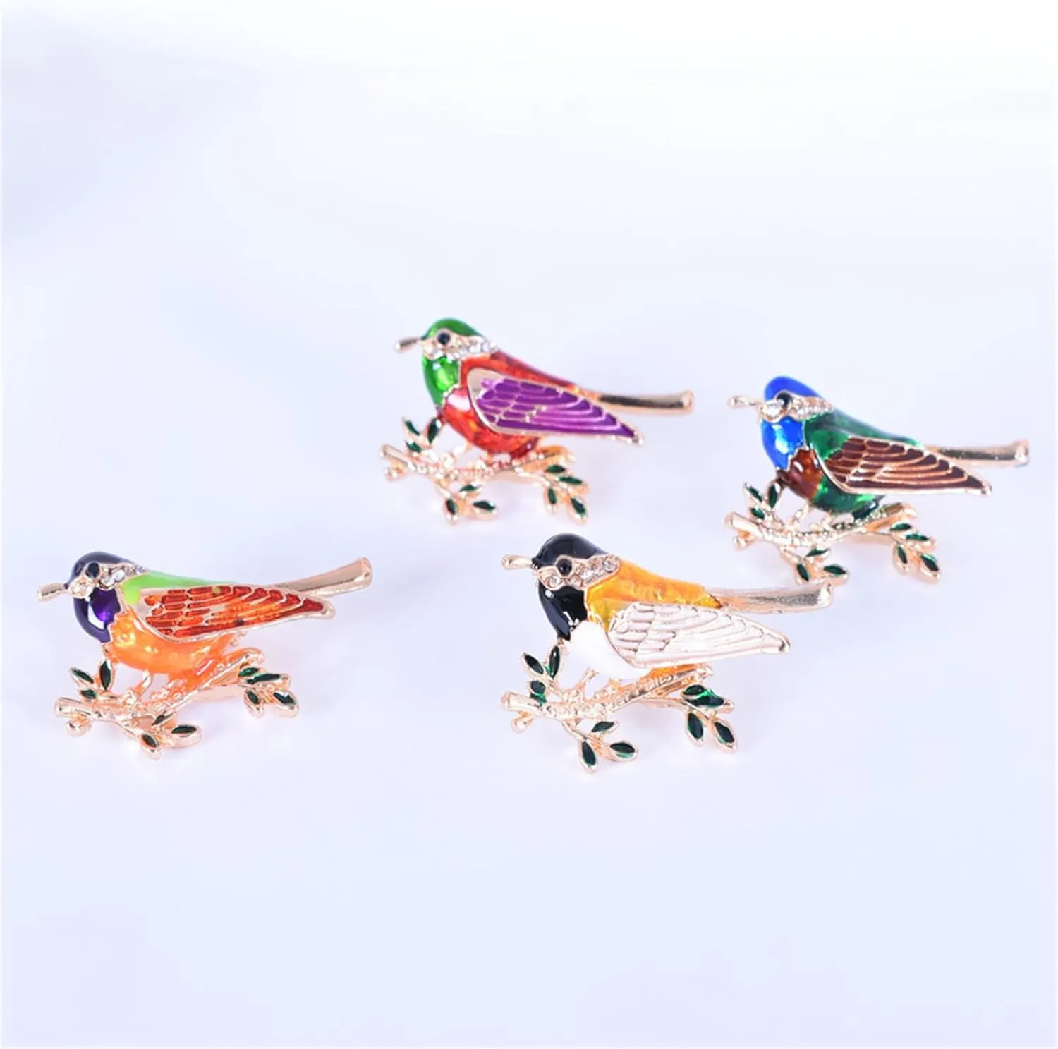 Bird Brooches Pin for Men Women Fashion Elegant Rhinestone Crystal Gold Tone Enameled Hummingbird Sparrow Bird Branch Animal Brooch Lapel Pin Accessory Gift for Banquet Wedding Party
