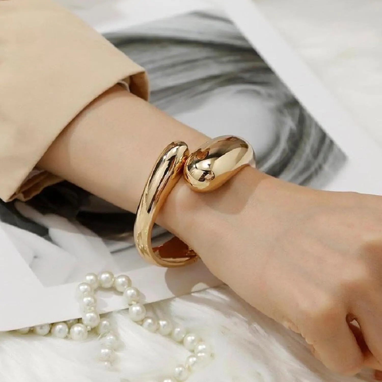 choice of all Gold Bangles for Women Chunky Gold Cuff Bracelet Gold Bracelets Non Tarnish for Women Trendy Jewelry Gifts