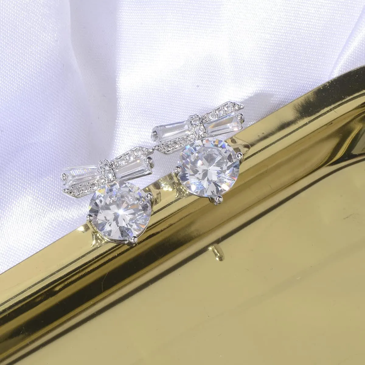 CZ Dangle Earrings for Women Sterling Silver Platinum Plated Halo Clear Round Crystal Cubic Zirconia Rhinestone Pierced Earrings for Wedding Party Prom Elegant Simple Fashion Everyday Jewelry
