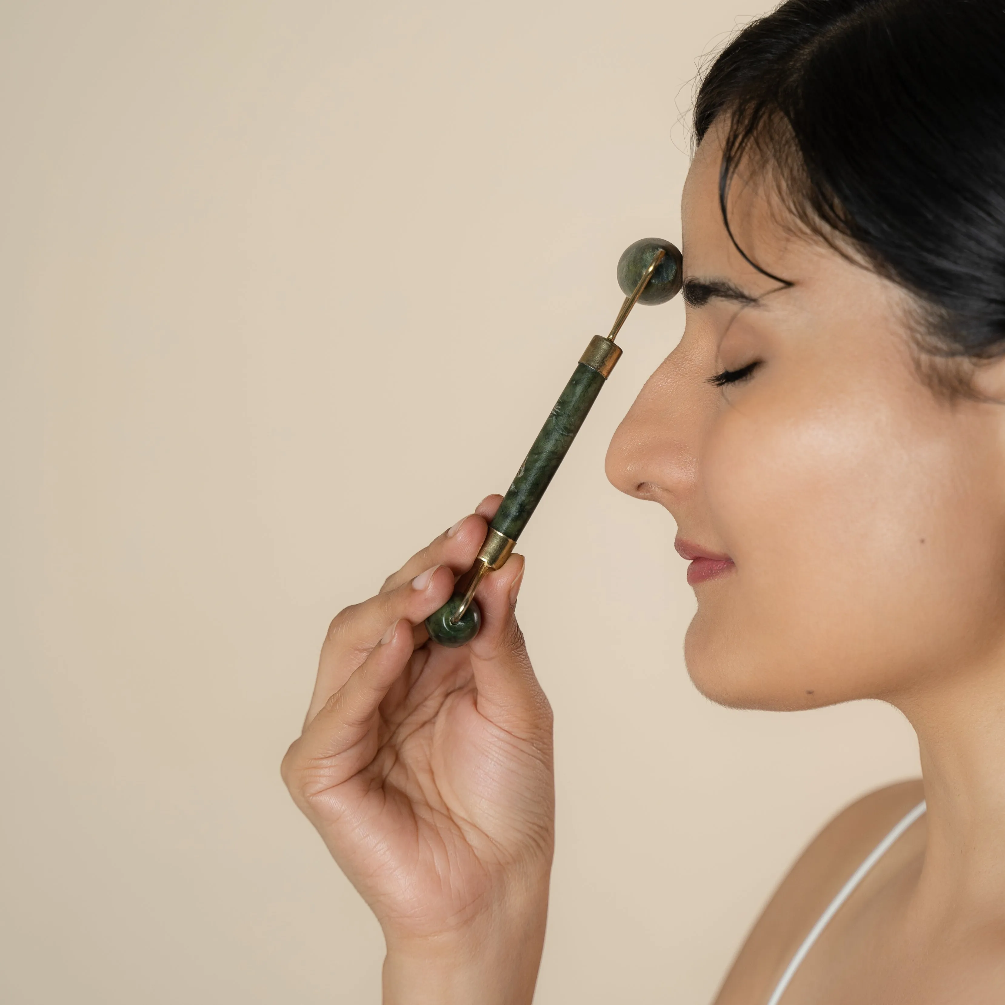 Green Quartz Jade Duo Roller for Face Firming & Massaging