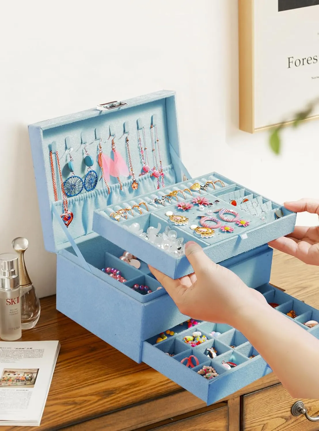 Jewelry Boxes for Women Blue Velvet Jewelry Organizer with Lock,Teen Jewelry Organizers and Storage Earring and Necklace Holder Organizer Box Womens Jewelry Box for Necklaces Earrings Rings Bracelets