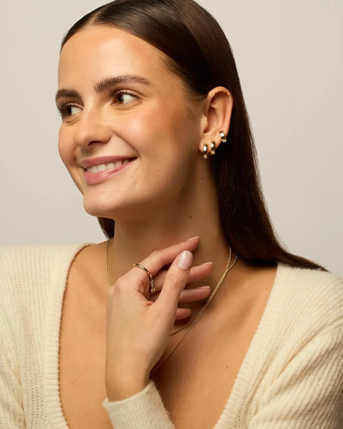 PAVOI 18K Gold Plated Sterling Silver Posts Small Hoop Earrings for Women - Trendy Geometric Plain Chunky Huggie Earscape Piercing Pack - Everyday Gold Hoop Earrings Set