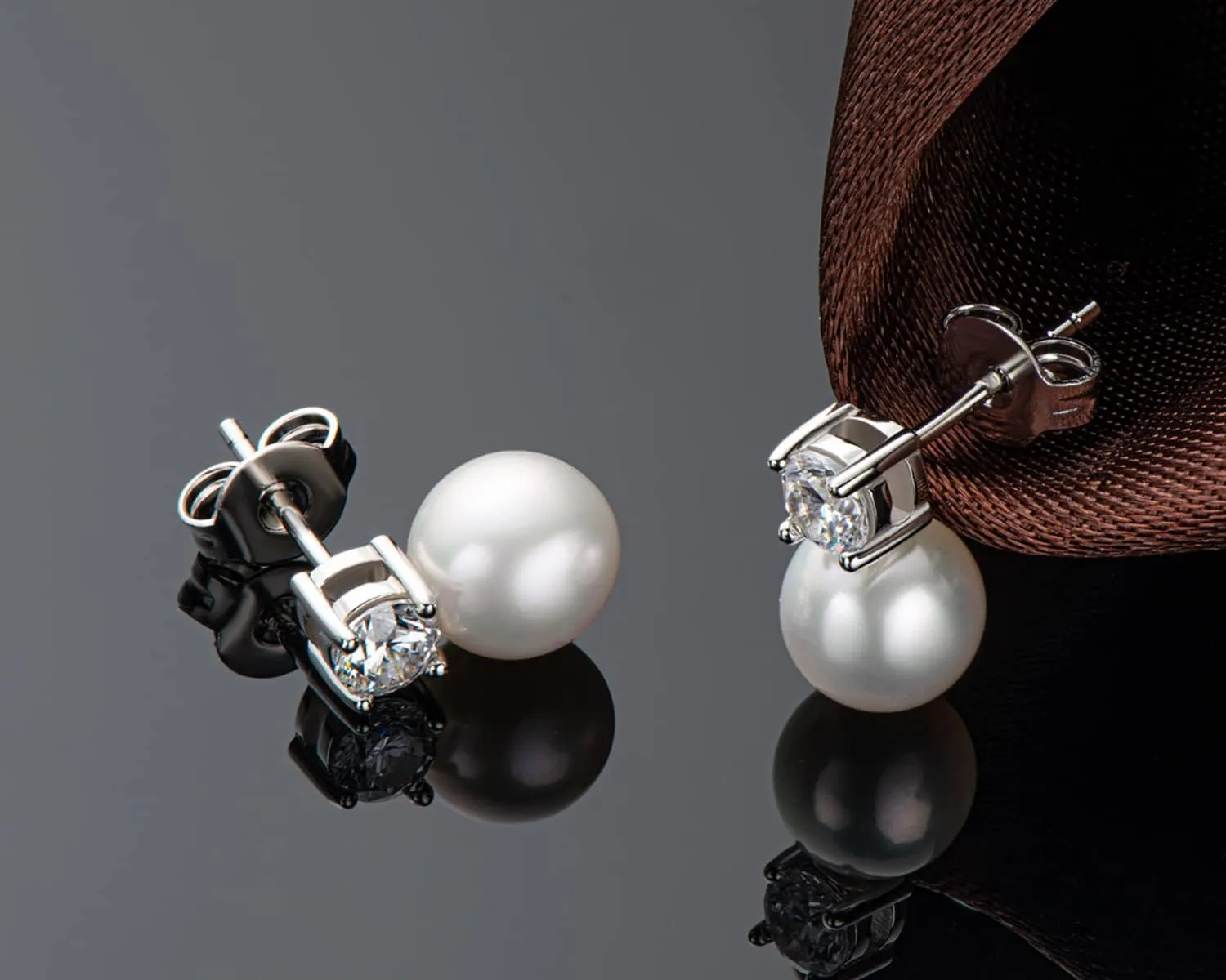 Pearl Stud Earrings for Women June Birthstone Freshwater Cultured/Shell White Pearl Drop Silver Earrings with Cubic Zirconia Wedding Jewelry Gifts for Bride