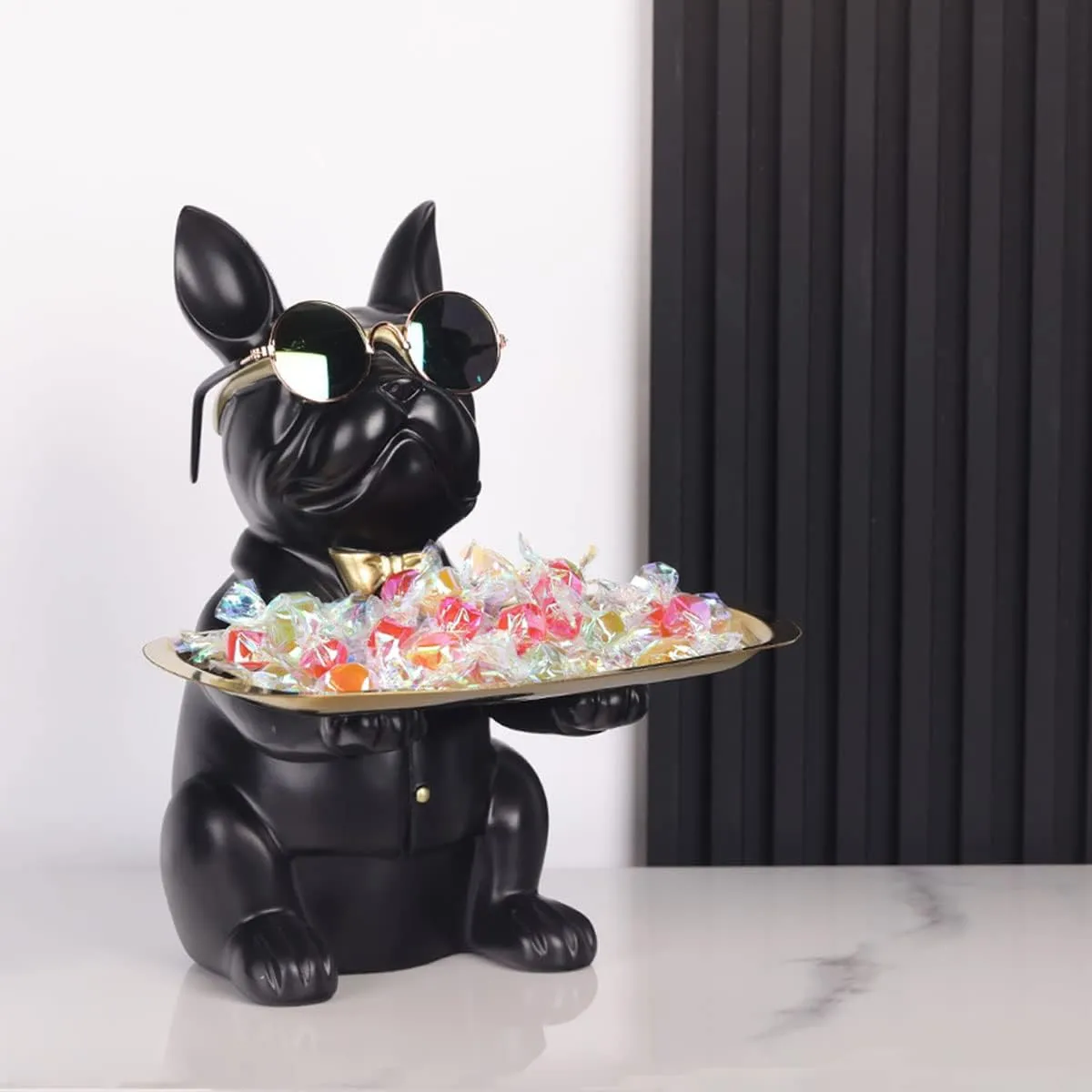 QIANLING Modern Decor Resin Bulldog Tray Statue Piggy Bank Tray Storage Entrance Key Holder Candy Jewelry Earrings Tray Suitable for Home Decor Modern Art Dining Table Decor Office Small Object Tray