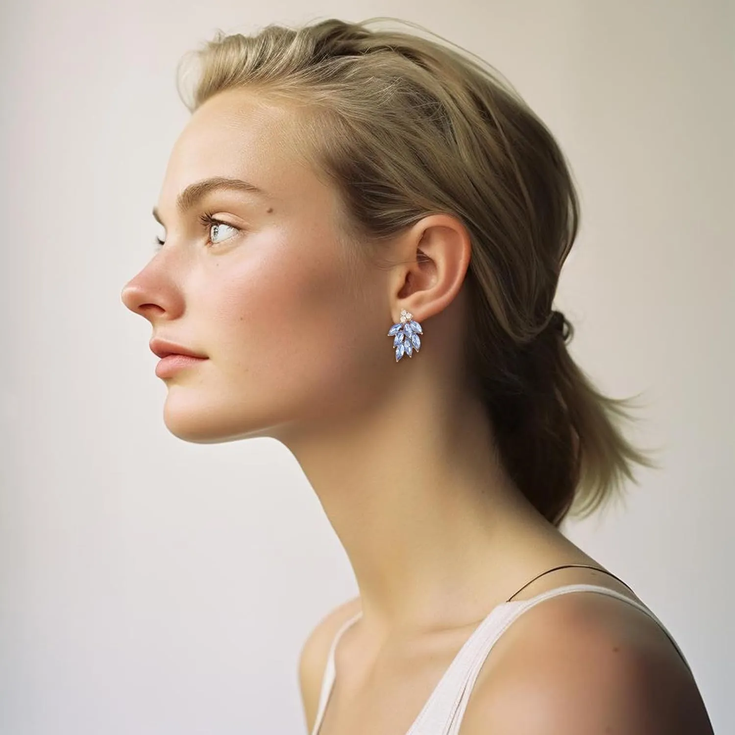 Rhinestone Stud Earrings for Women Small Dainty Crystal Cluster Drop Earrings for Girls Cute Costume Jewelry for Bridal Wedding Party Gift