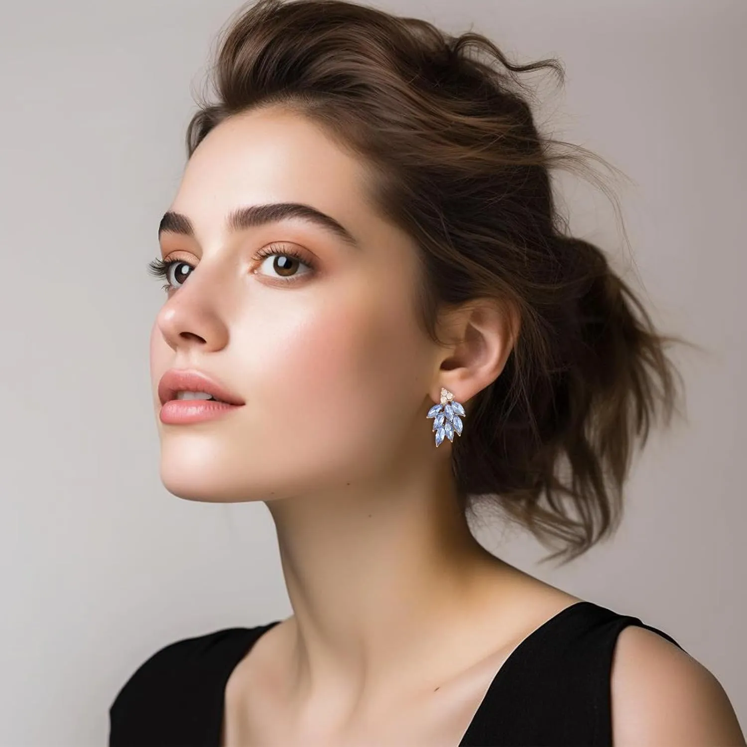 Rhinestone Stud Earrings for Women Small Dainty Crystal Cluster Drop Earrings for Girls Cute Costume Jewelry for Bridal Wedding Party Gift