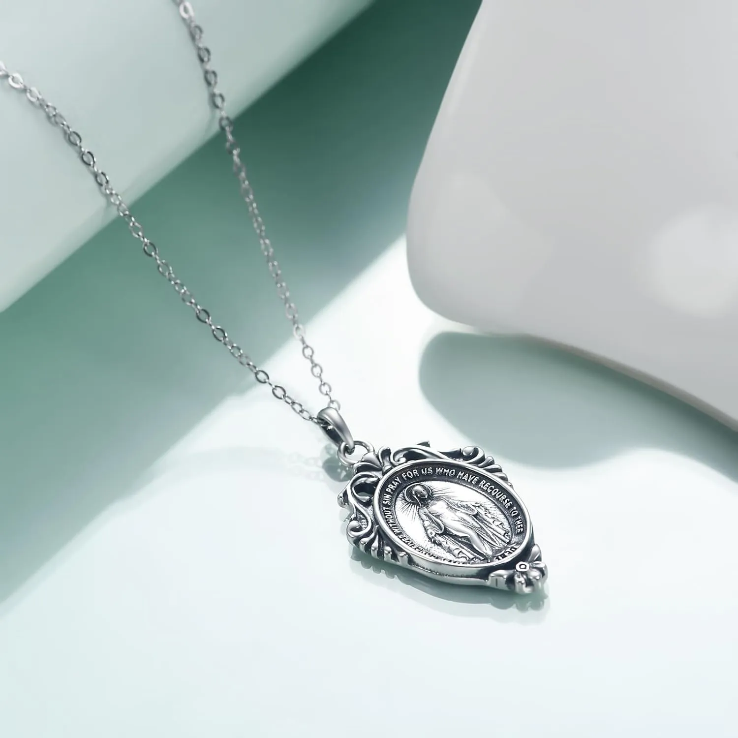 Rnivida 925 Sterling Silver Miraculous Medal Pendant Necklace for Women,Catholic Virgin Mary Jewelry Gifts for Her