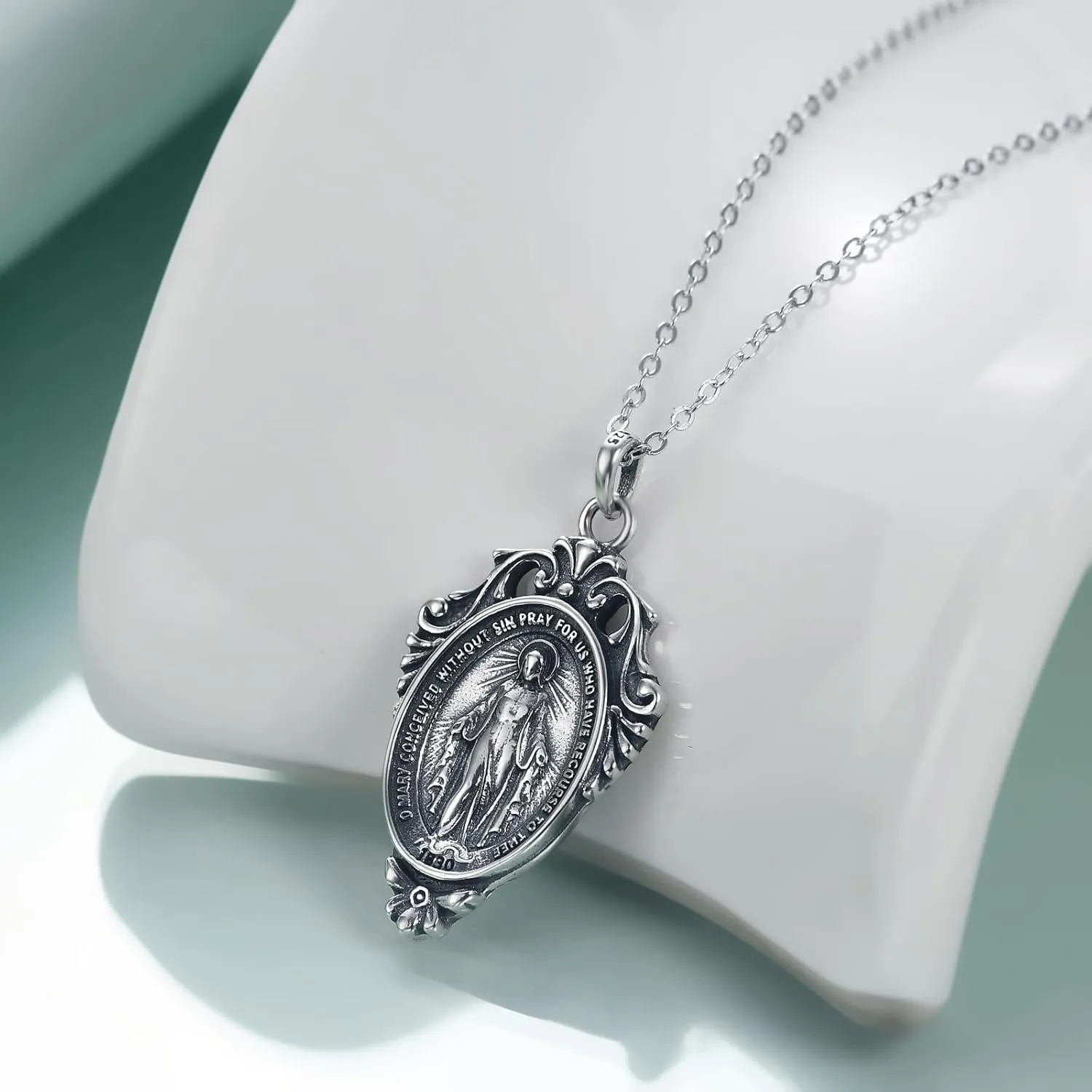 Rnivida 925 Sterling Silver Miraculous Medal Pendant Necklace for Women,Catholic Virgin Mary Jewelry Gifts for Her