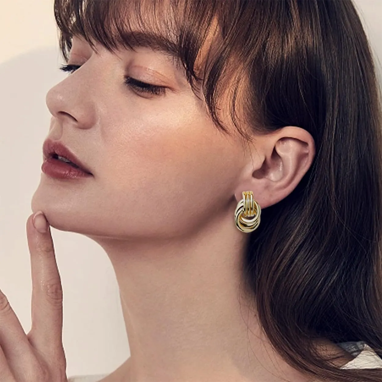Sonateomber Statement Pearl Twisted Dangle Drop Earrings for Women - Chunky Vintage Geometric Earing Hypoallergenic Everyday Prom Wedding Fashion Jewelry Gifts