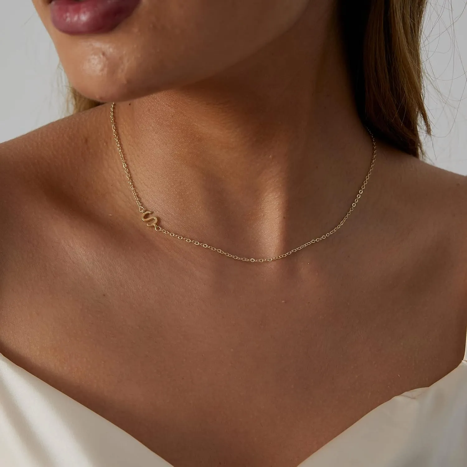 VIROMY Dainty Sideways Initial Name Necklace for Women 14K Gold Plated Minimalist Letter Necklace Personalized Name Choker Necklaces Simple Everyday Jewelry