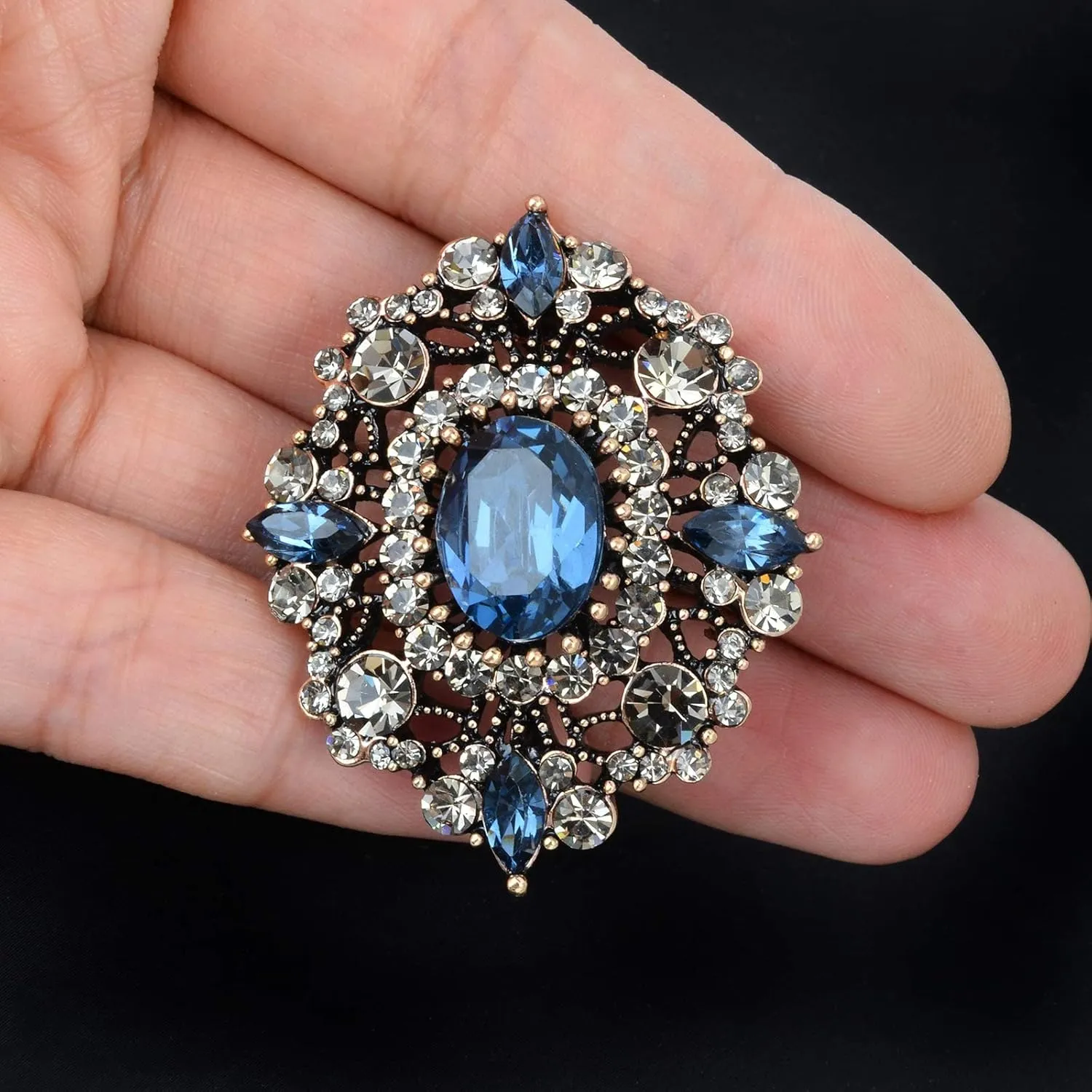 Women's Antique Classic Geometric Oval Shaped Hollowed Out Crystal Flower Filigree Brooch Pin Banquet Wedding Jewelry