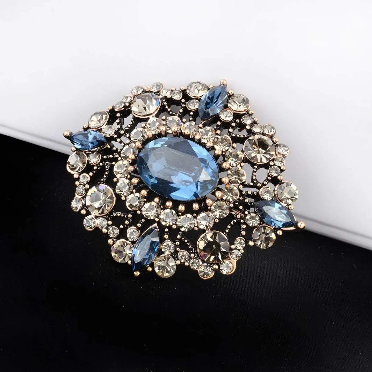 Women's Antique Classic Geometric Oval Shaped Hollowed Out Crystal Flower Filigree Brooch Pin Banquet Wedding Jewelry