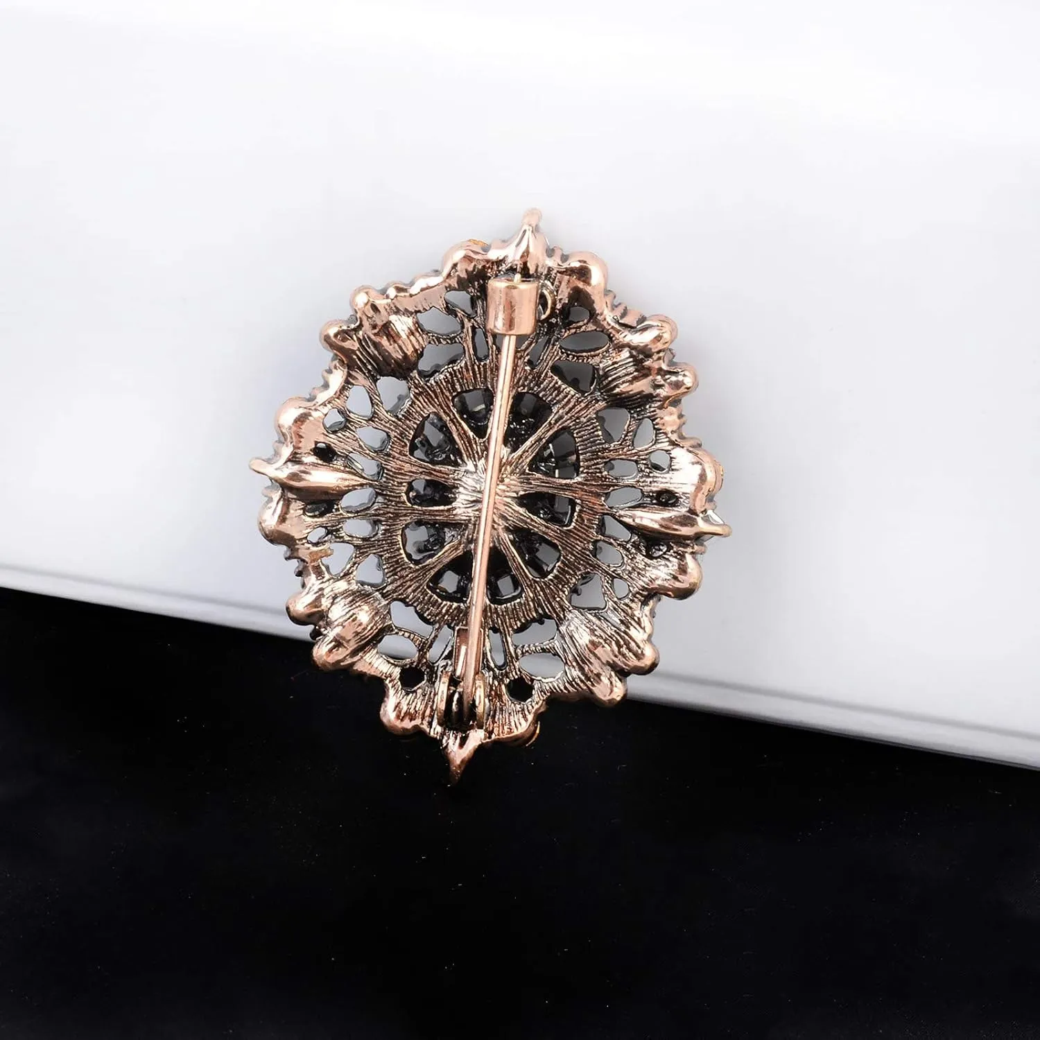 Women's Antique Classic Geometric Oval Shaped Hollowed Out Crystal Flower Filigree Brooch Pin Banquet Wedding Jewelry