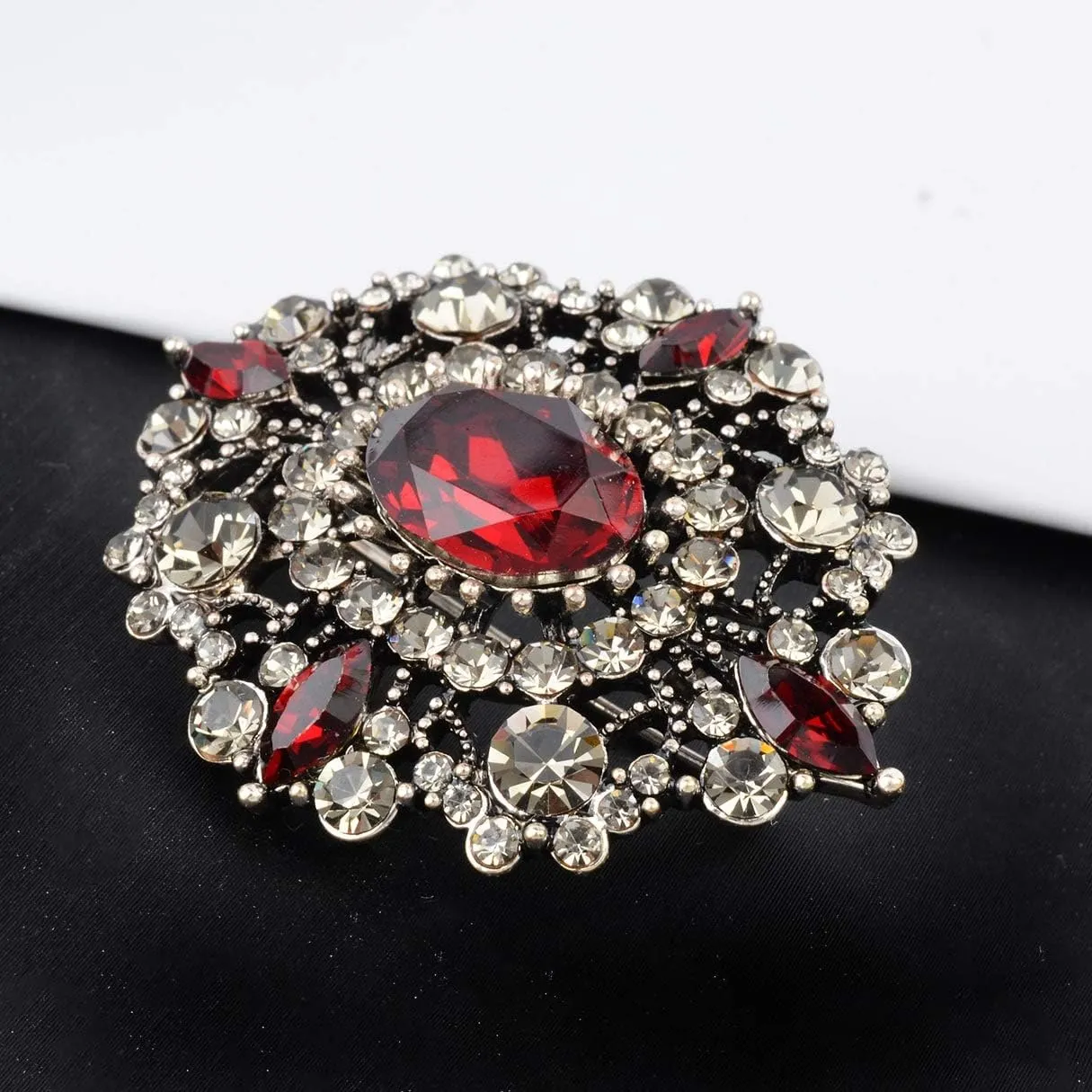 Women's Antique Classic Geometric Oval Shaped Hollowed Out Crystal Flower Filigree Brooch Pin Banquet Wedding Jewelry