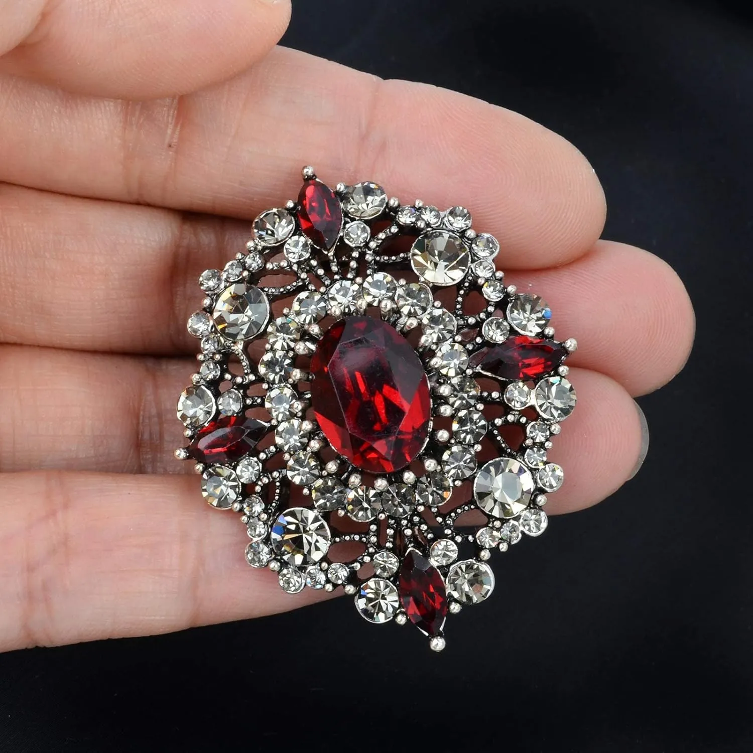 Women's Antique Classic Geometric Oval Shaped Hollowed Out Crystal Flower Filigree Brooch Pin Banquet Wedding Jewelry