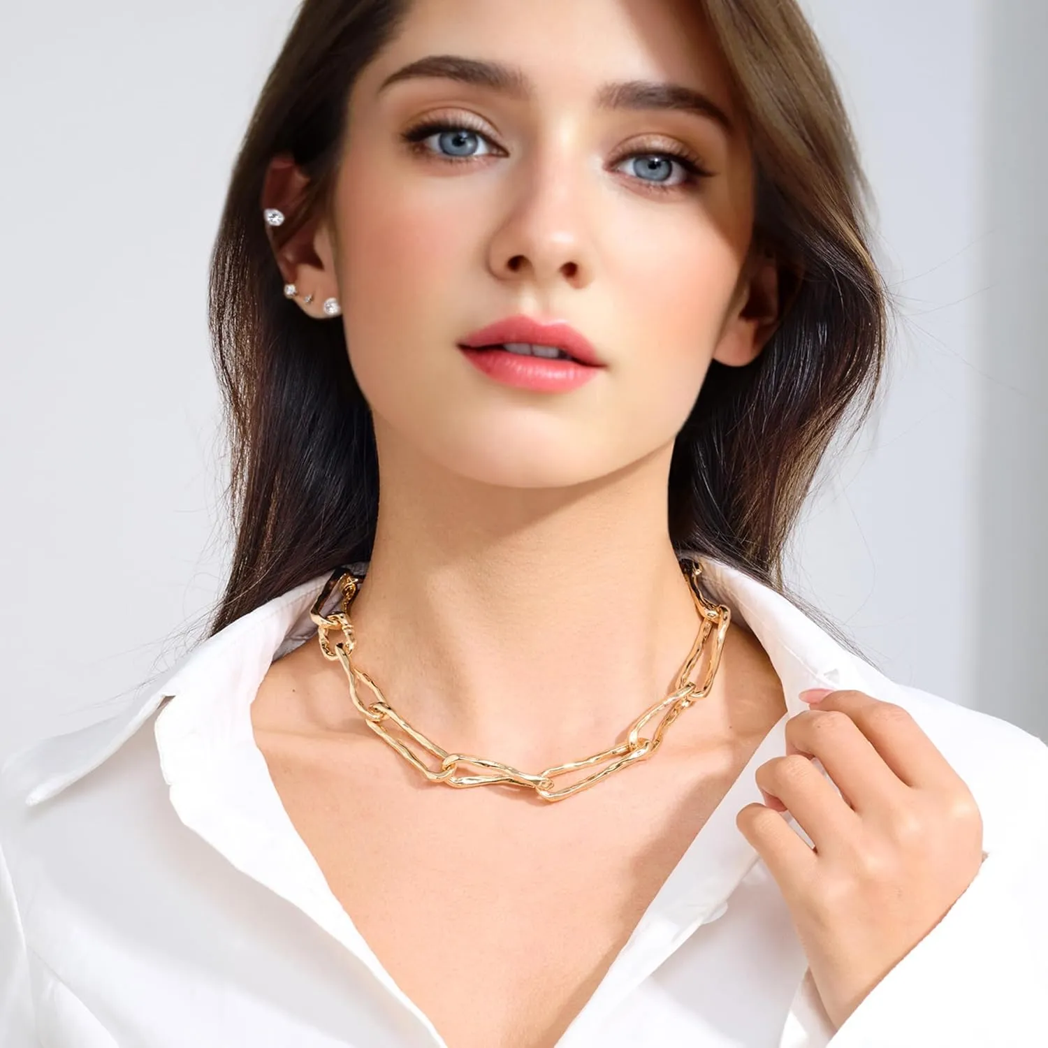 YUJIE Chunky Gold Necklace for Women Men Link Necklace Gold Plated Statement Choker Fashion Jewelry