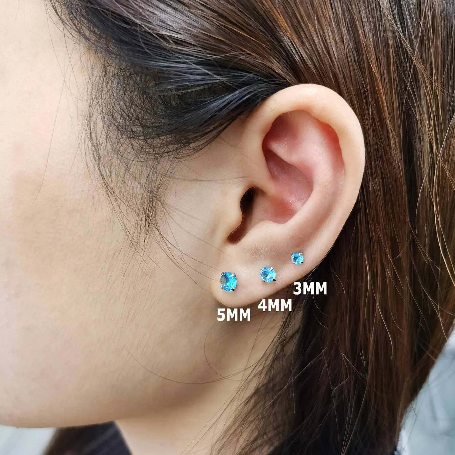 ZS 4 Pairs Shiny Cubic Zirconia Cartilage Earrings 16G Surgical Steel Stud Earrings Tragus Helix Conch Ear Piercing Sets